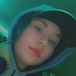 Meet your Posher, Ayla